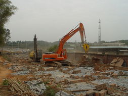 良庆区依法拆除五象新区‘两违’及抢建建筑，优化城区发展环境