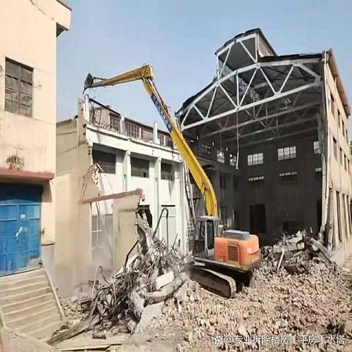 在甘肃地区,混凝土切割拆除作业是建筑行业中的一项常见工序